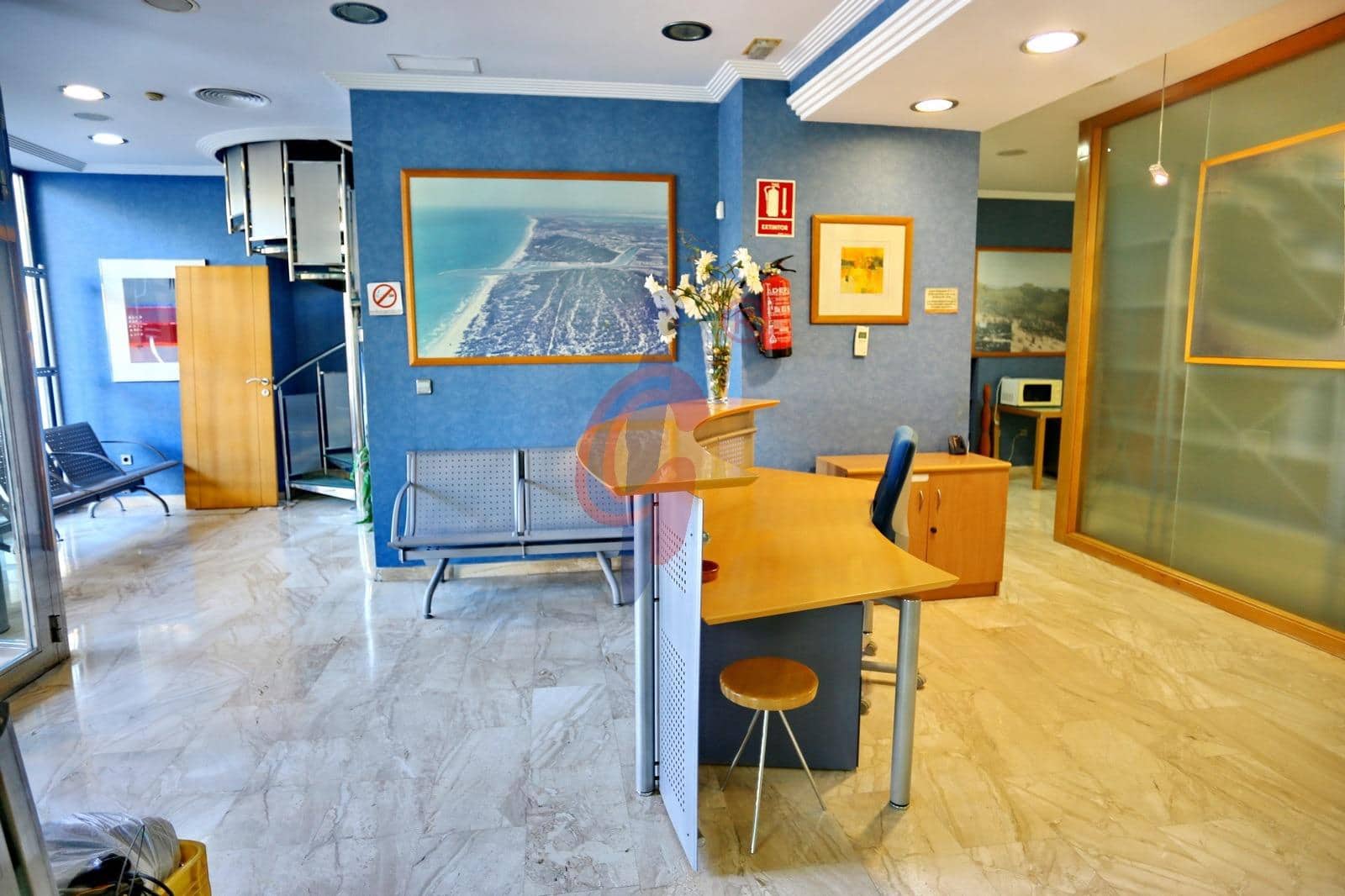 Kommersiell til salgs i Guardamar del Segura - € 420 000 (Ref: 8006398)