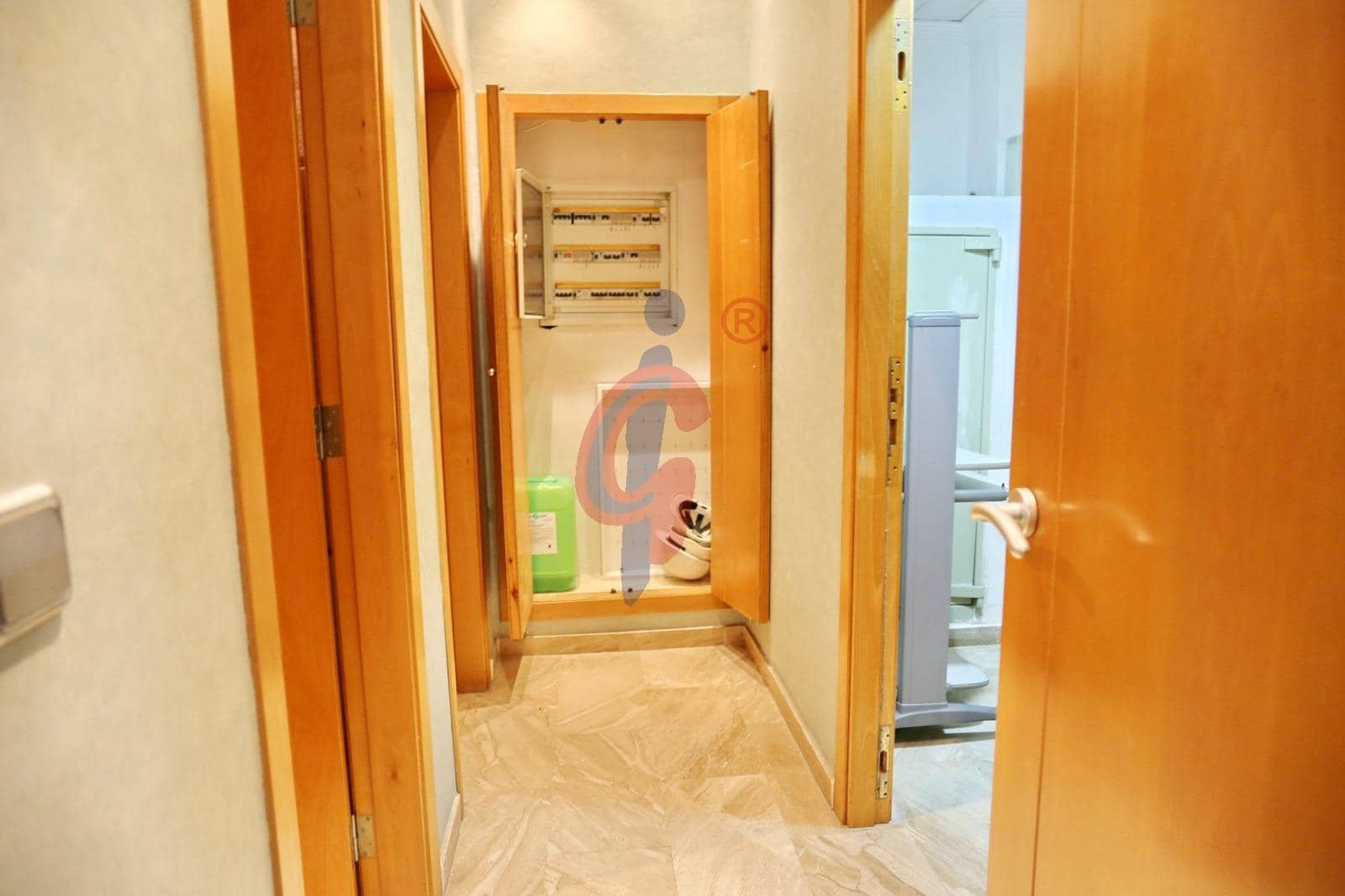 Kommersiell til salgs i Guardamar del Segura - € 420 000 (Ref: 8006398)