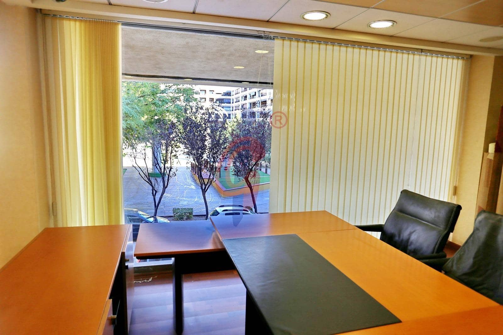 Kommersiell til salgs i Guardamar del Segura - € 420 000 (Ref: 8006398)