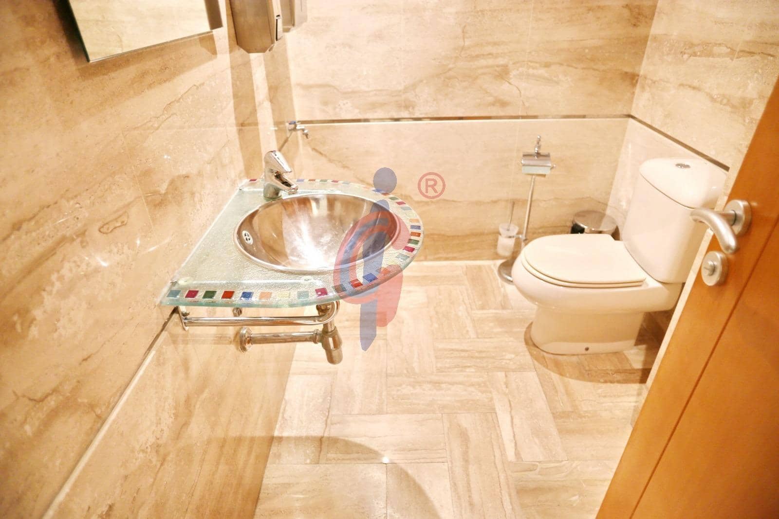 Kommersiell til salgs i Guardamar del Segura - € 420 000 (Ref: 8006398)