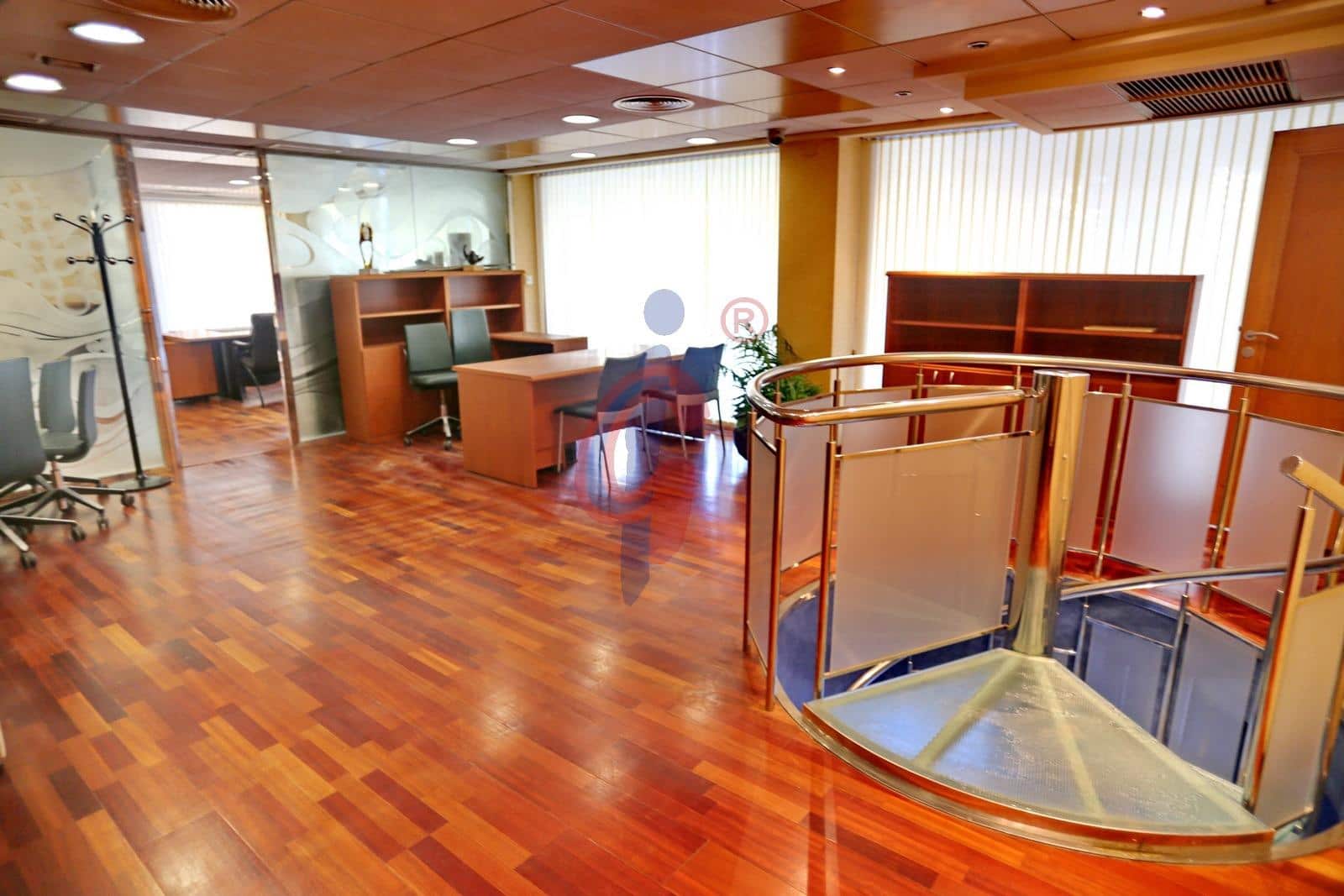 Kommersiell til salgs i Guardamar del Segura - € 420 000 (Ref: 8006398)