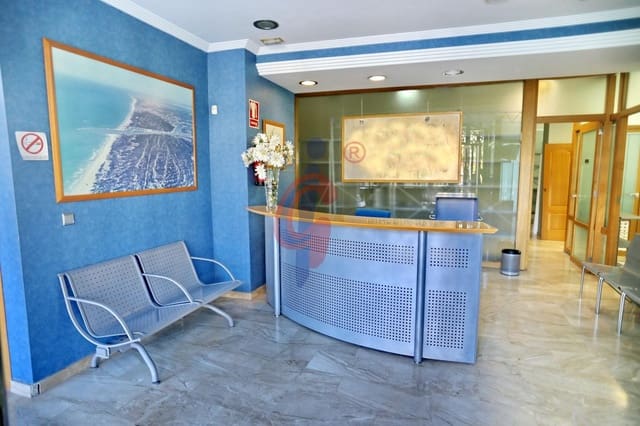 Kommersiell till salu i Zona Pueblo, Guardamar del Segura - 420 000 € (Ref: 8006398)