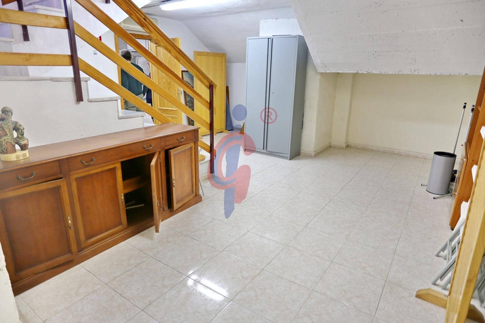 Kommersiell til salgs i Guardamar del Segura - € 420 000 (Ref: 8006398)