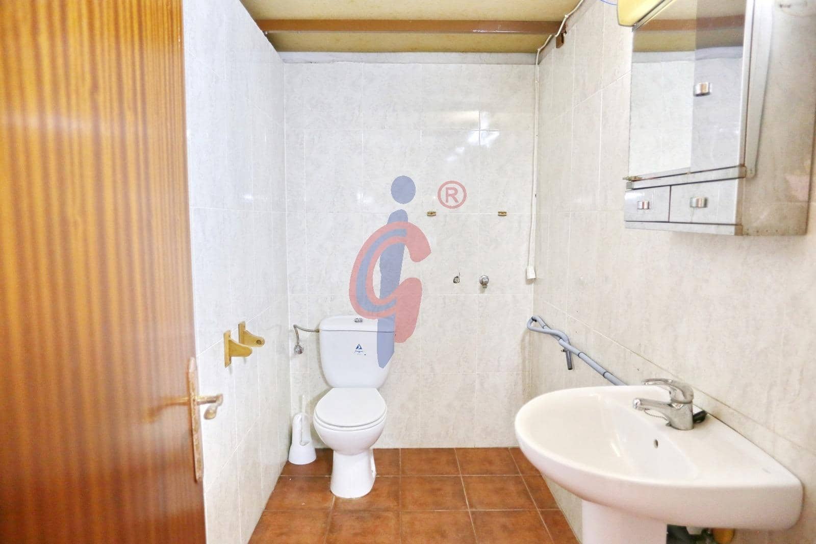 Kommersiell til salgs i Guardamar del Segura - € 71 000 (Ref: 8142816)