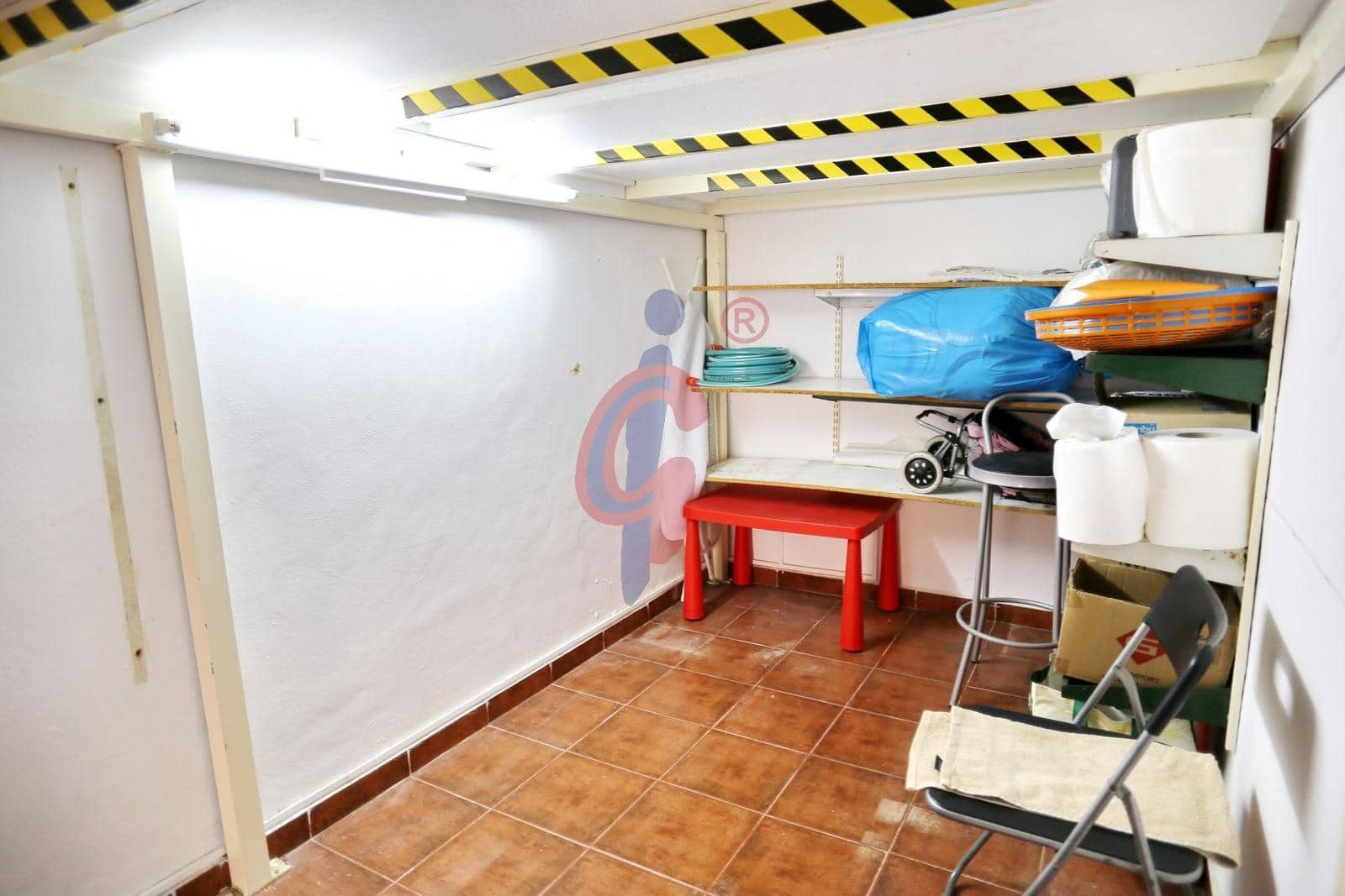 Kommersiell til salgs i Guardamar del Segura - € 71 000 (Ref: 8142816)