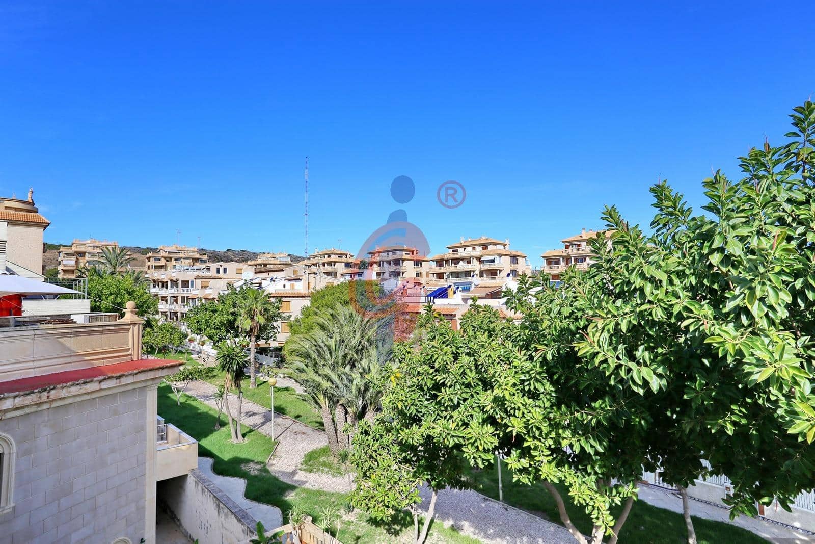 5 soveværelse Villa til salg i Guardamar del Segura med swimmingpool garage - € 595.000 (Ref: 8411346)