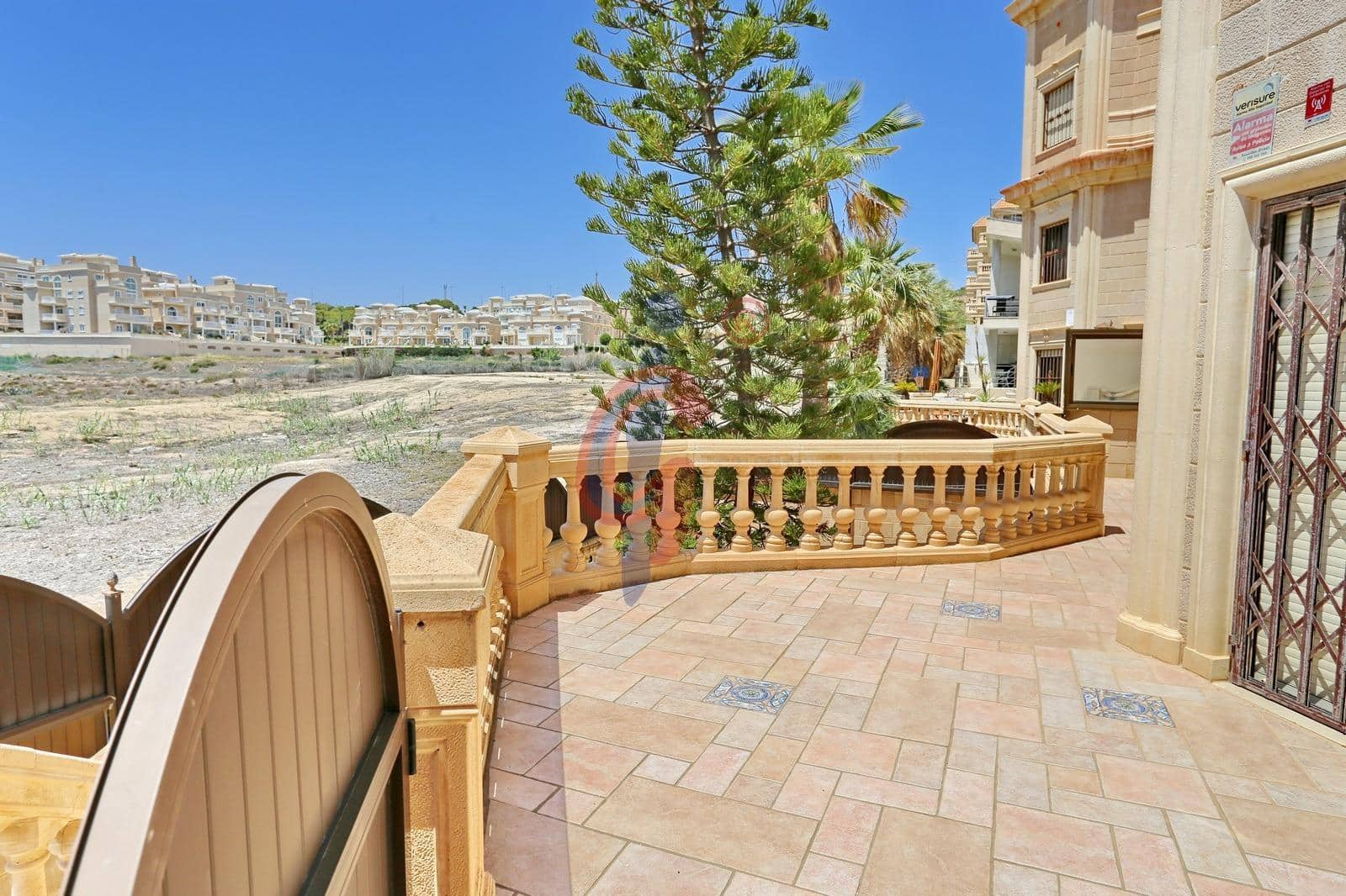 5 soveværelse Villa til salg i Guardamar del Segura med swimmingpool garage - € 595.000 (Ref: 8411346)