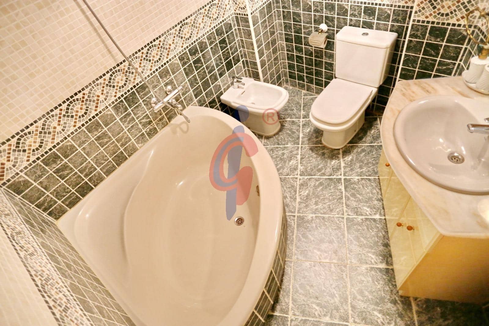 5 soveværelse Villa til salg i Guardamar del Segura med swimmingpool garage - € 595.000 (Ref: 8411346)