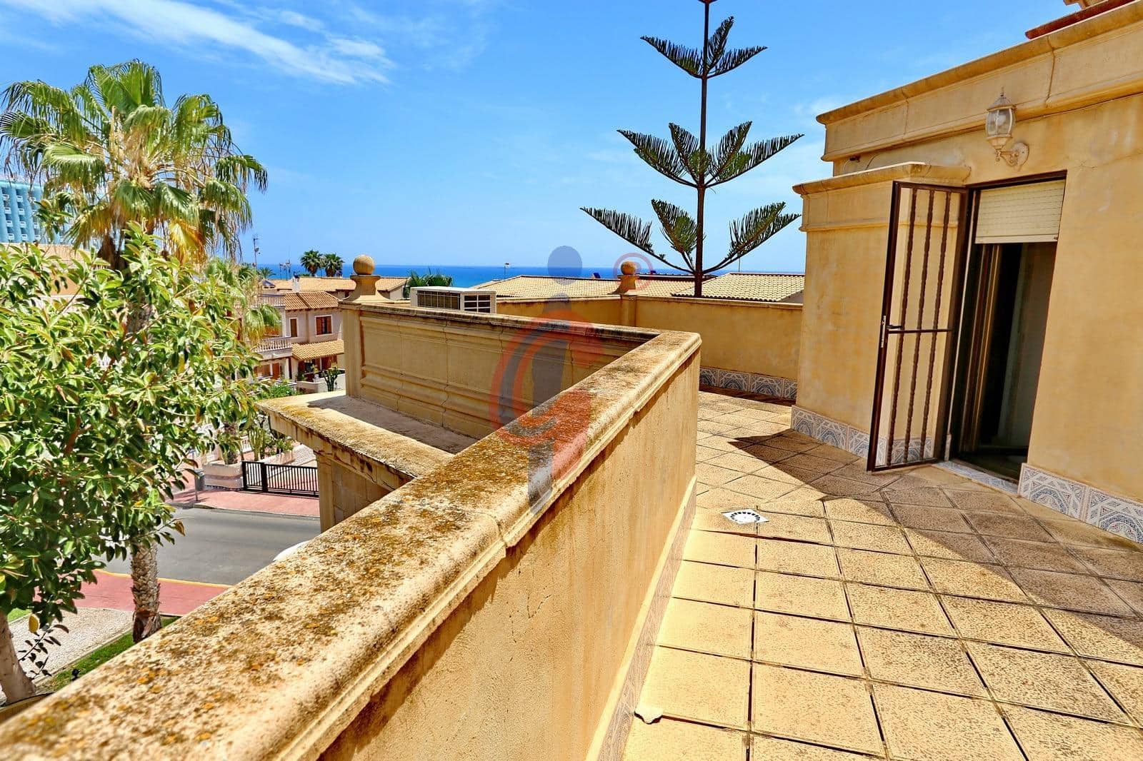 5 Zimmer Villa zu verkaufen in Guardamar del Segura mit Pool Garage - 595.000 € (Ref: 8411346)