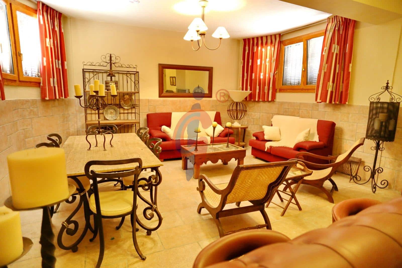 5 Zimmer Villa zu verkaufen in Guardamar del Segura mit Pool Garage - 595.000 € (Ref: 8411346)