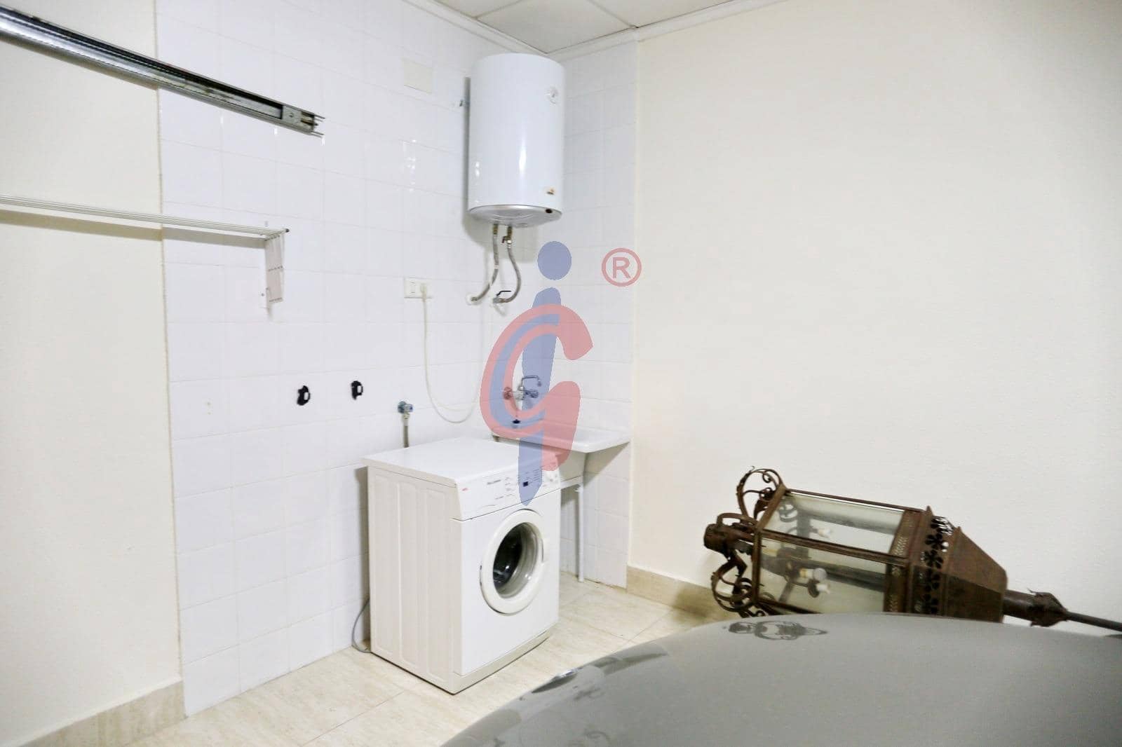 5 quarto Moradia para venda em Guardamar del Segura com piscina garagem - 595 000 € (Ref: 8411346)