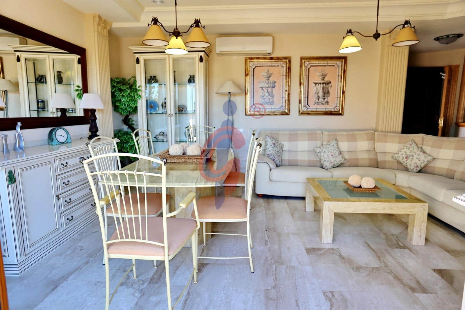 5 quarto Moradia para venda em Guardamar del Segura com piscina garagem - 595 000 € (Ref: 8411346)
