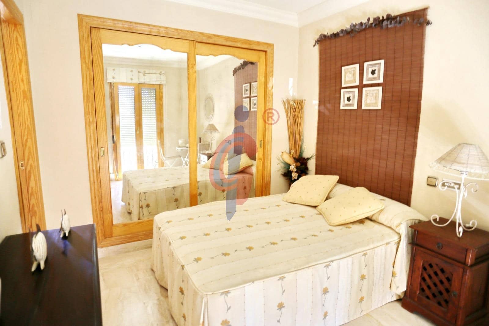 5 quarto Moradia para venda em Guardamar del Segura com piscina garagem - 595 000 € (Ref: 8411346)