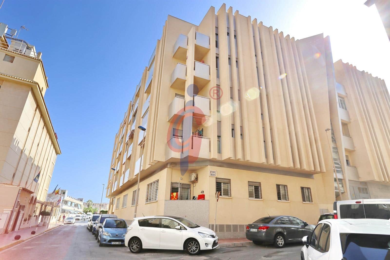 Apartamento de 3 habitaciones en Guardamar del Segura en venta con garaje - 199.500 € (Ref: 8476643)