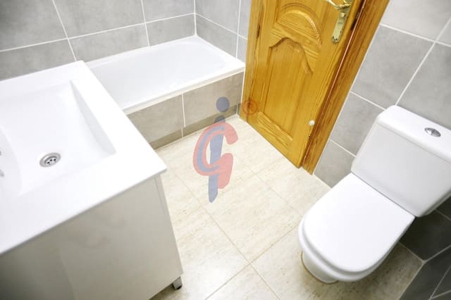 3 Zimmer Apartment zu verkaufen in El Moncayo, Guardamar del Segura mit Pool - 239.000 € (Ref: 8484724)