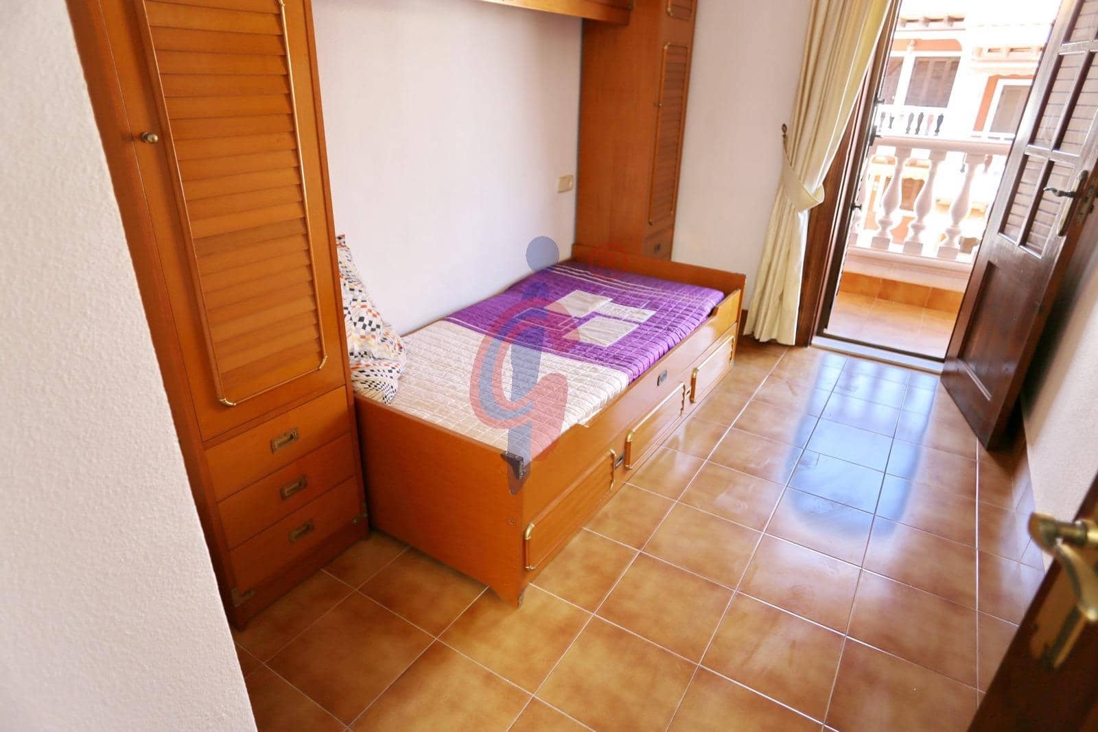 4 soveværelse Rækkehus til salg i Guardamar del Segura med garage - € 359.000 (Ref: 8511798)