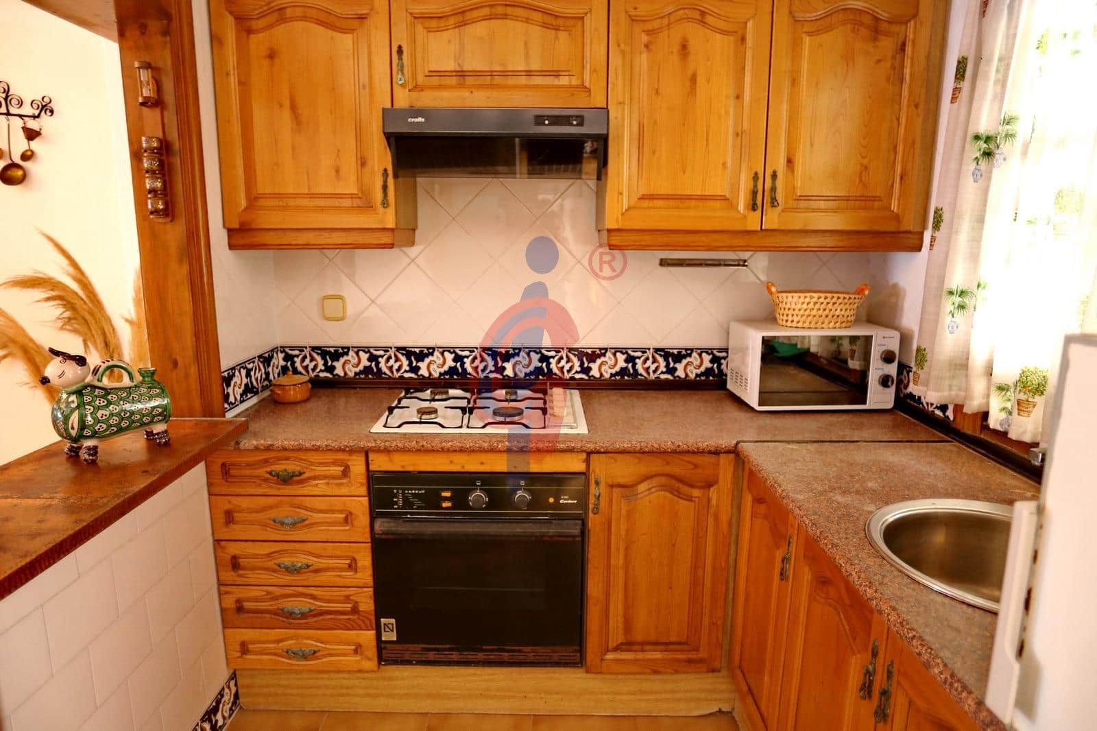 4 soveværelse Rækkehus til salg i Guardamar del Segura med garage - € 359.000 (Ref: 8511798)