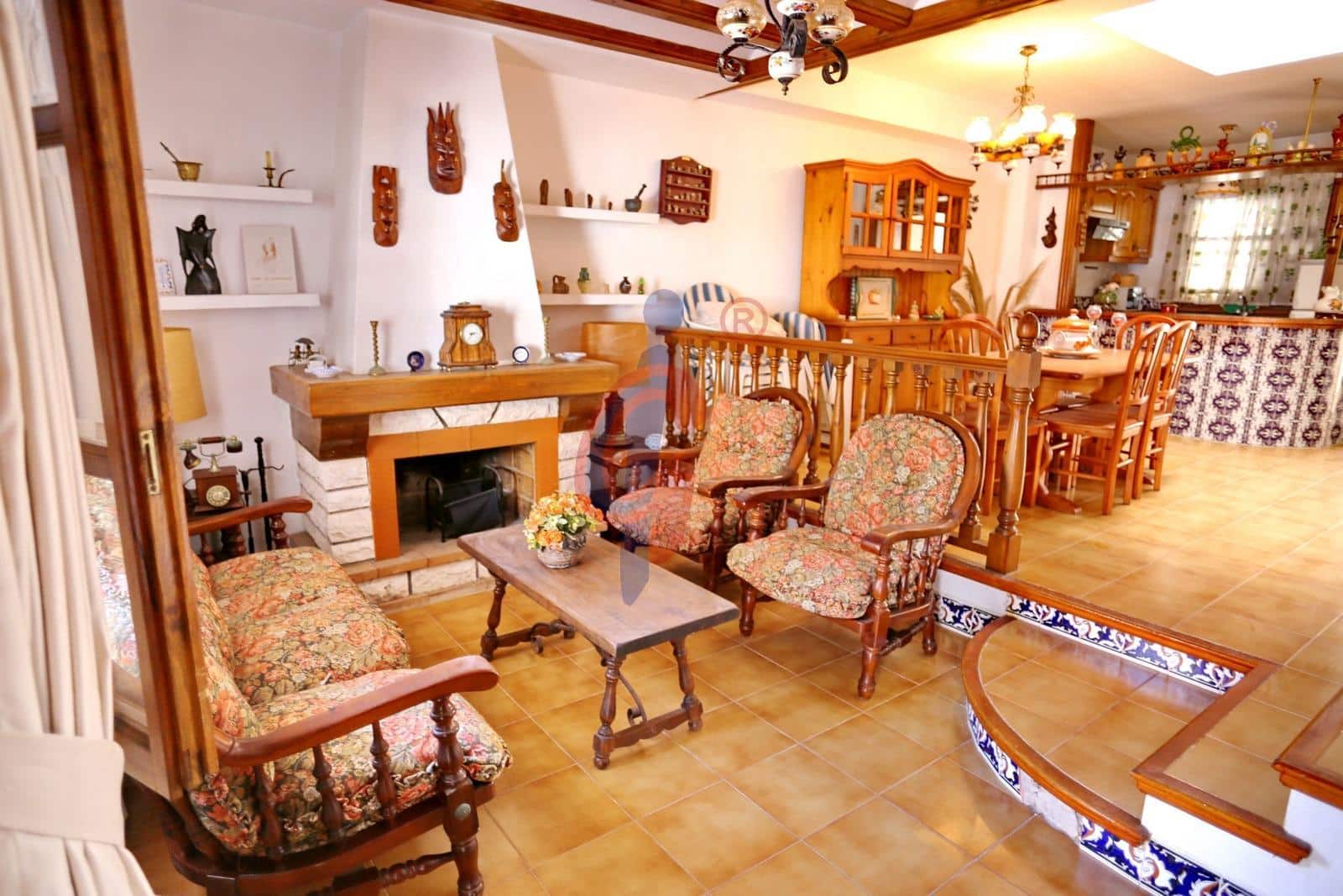 4 soveværelse Rækkehus til salg i Guardamar del Segura med garage - € 359.000 (Ref: 8511798)