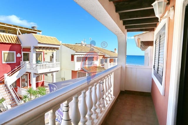 4 soveværelse Rækkehus til salg i Guardamar Playa, Guardamar del Segura med garage - € 359.000 (Ref: 8511798)