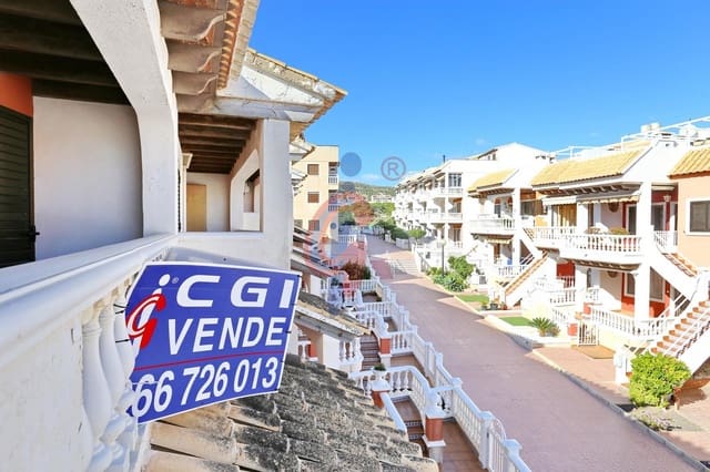 4 soveværelse Rækkehus til salg i Guardamar Playa, Guardamar del Segura med garage - € 359.000 (Ref: 8511798)