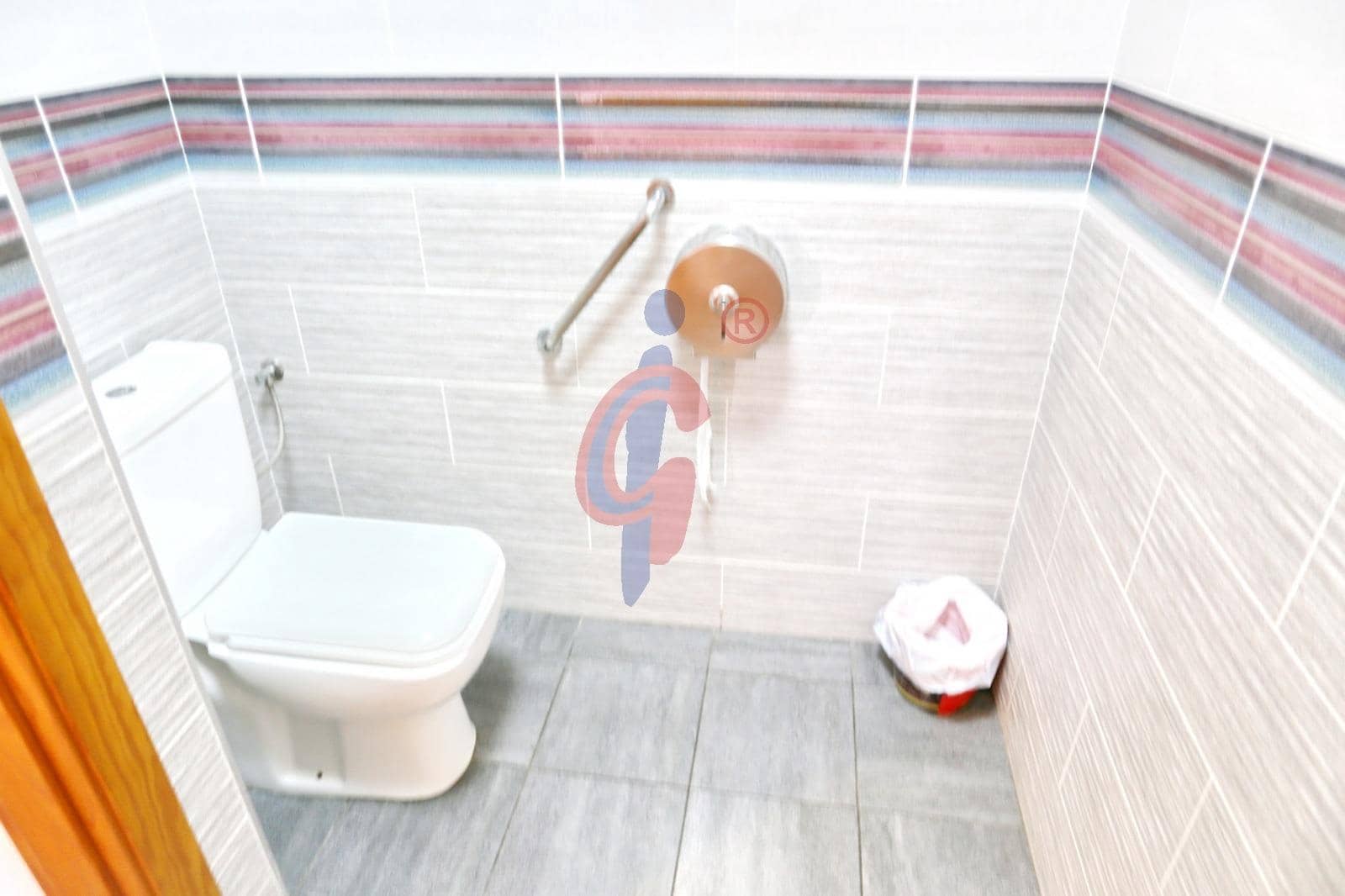 Negocio en La Marina en venta - 160.000 € (Ref: 8557418)