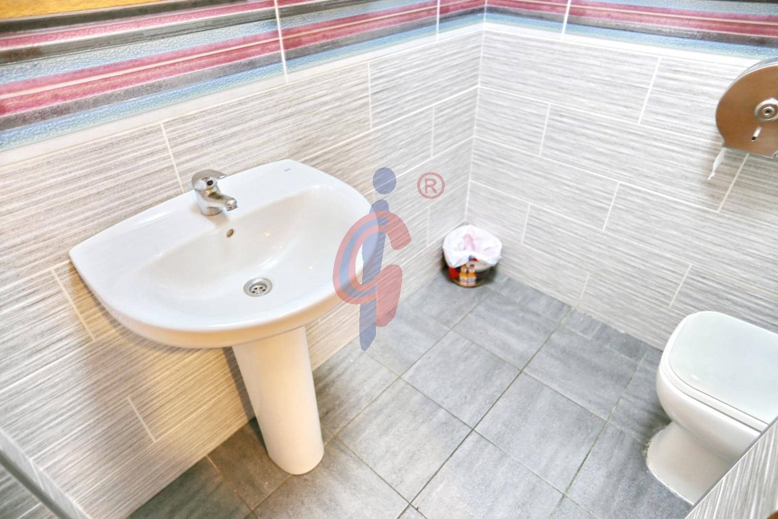 Kommersiell til salgs i La Marina - € 160 000 (Ref: 8557418)