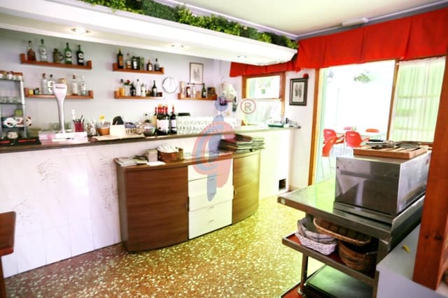 Commercieel te koop in La Marina, Elche / Elx - € 160.000 (Ref: 8557418)