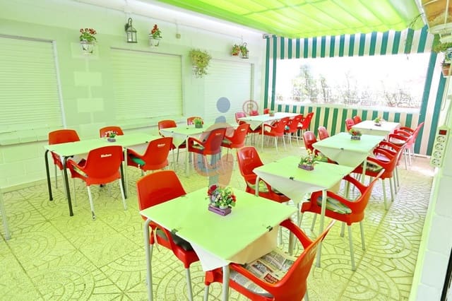 Commercieel te koop in La Marina, Elche / Elx - € 160.000 (Ref: 8557418)