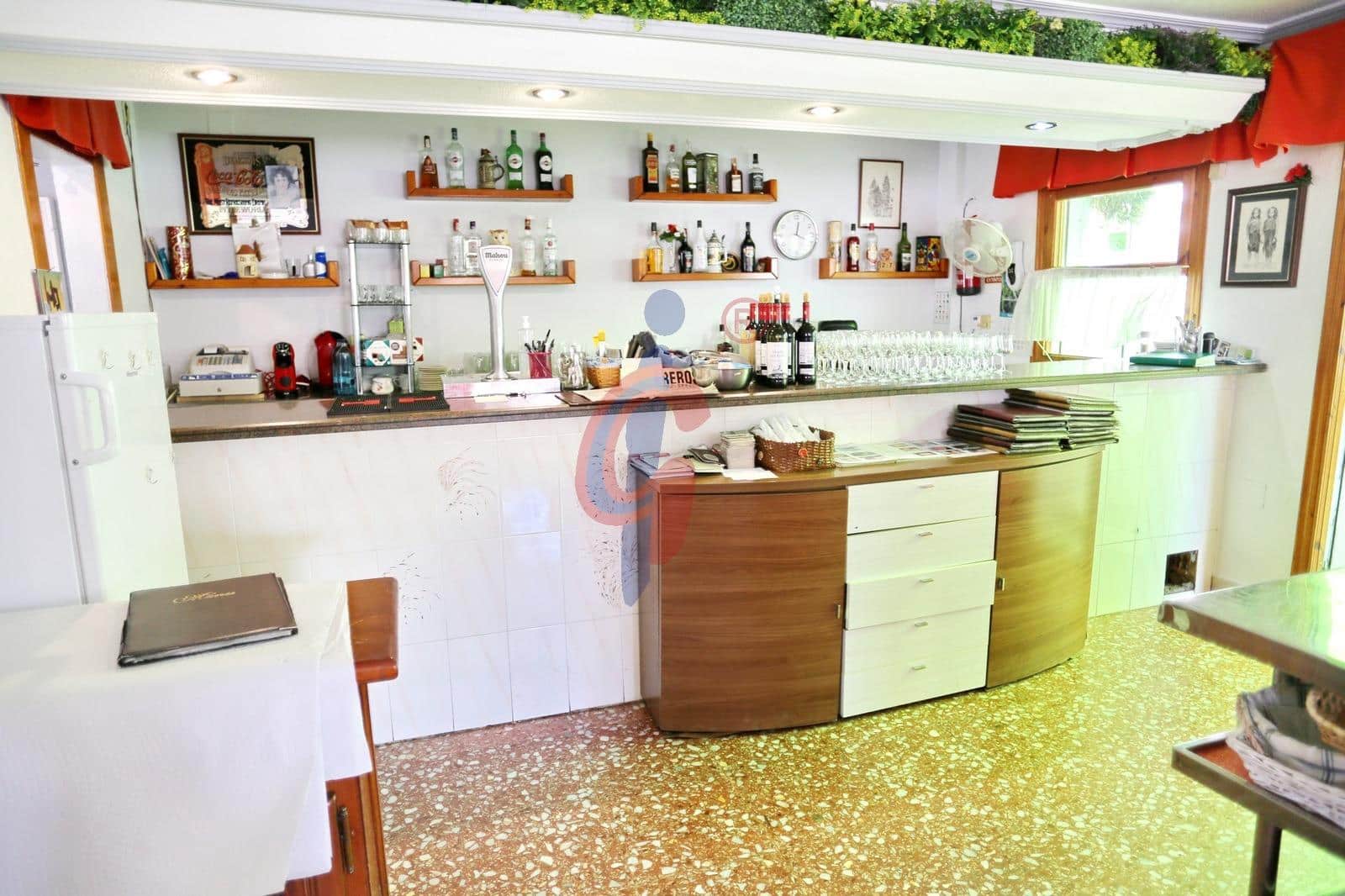 Kommersiell til salgs i La Marina - € 160 000 (Ref: 8557418)