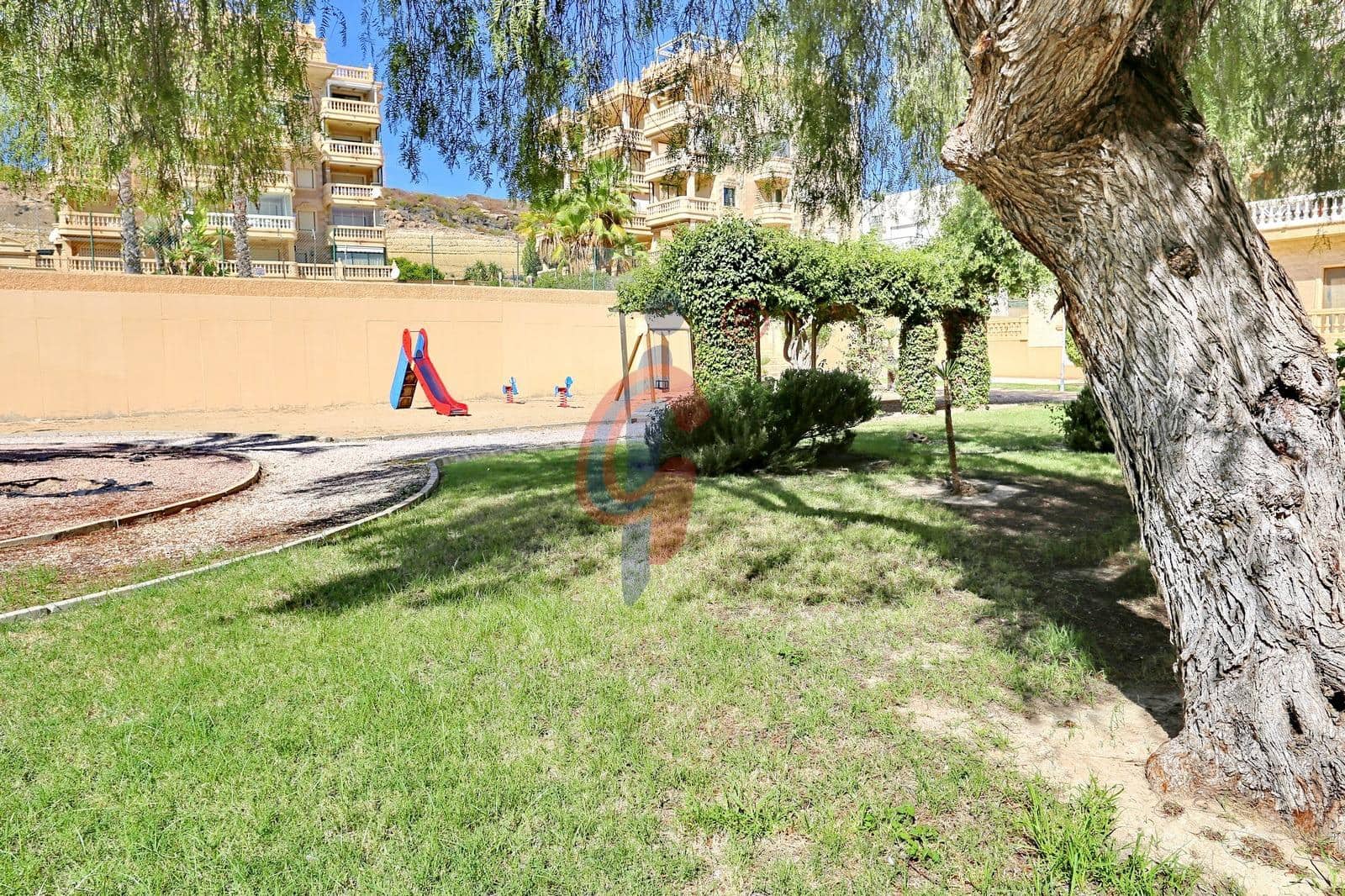 3 soveværelse Penthouse til salg i Guardamar del Segura med swimmingpool garage - € 229.000 (Ref: 8568300)