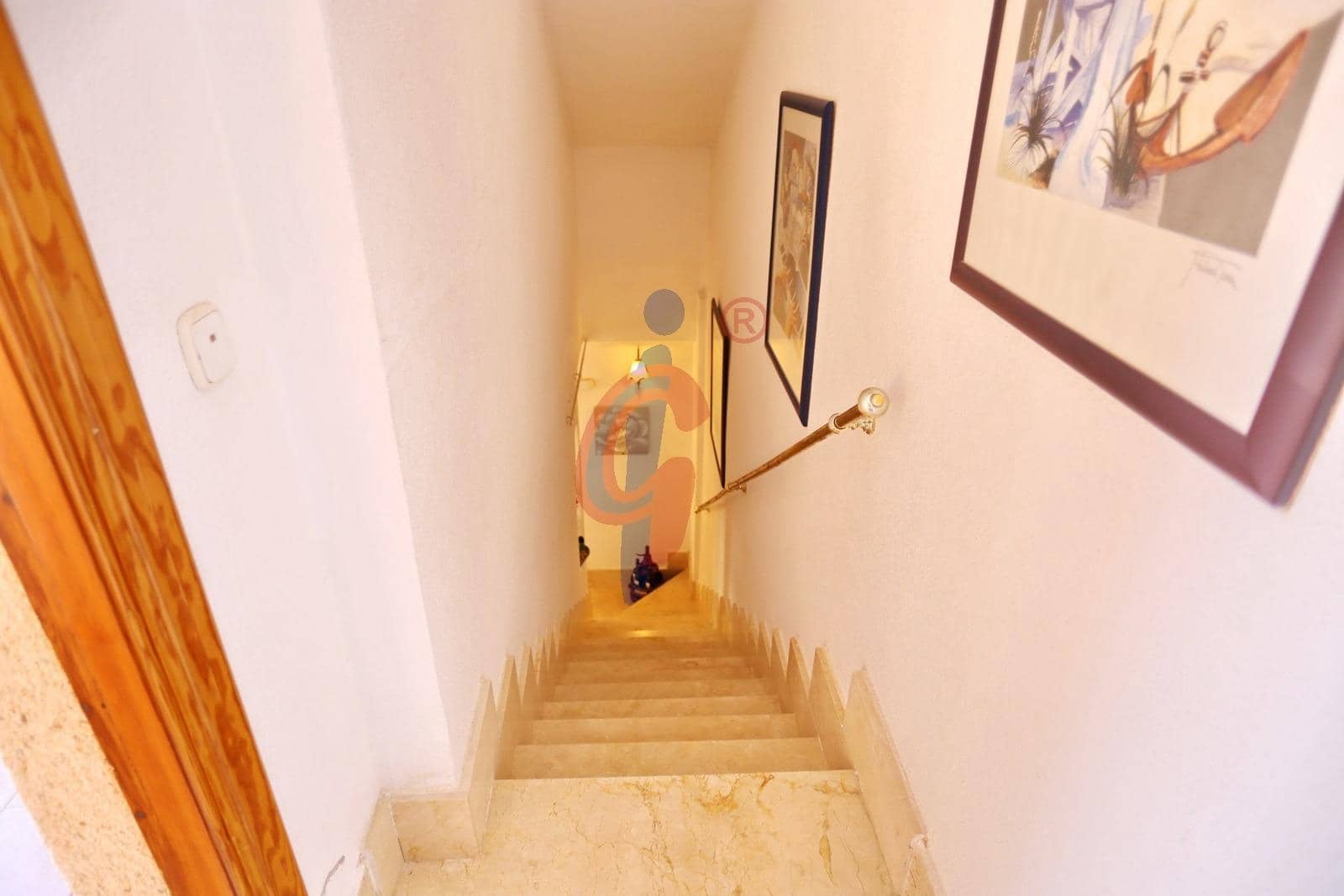 3 bedroom Penthouse for sale in Guardamar del Segura with garage - € 229,000 (Ref: 8568300)