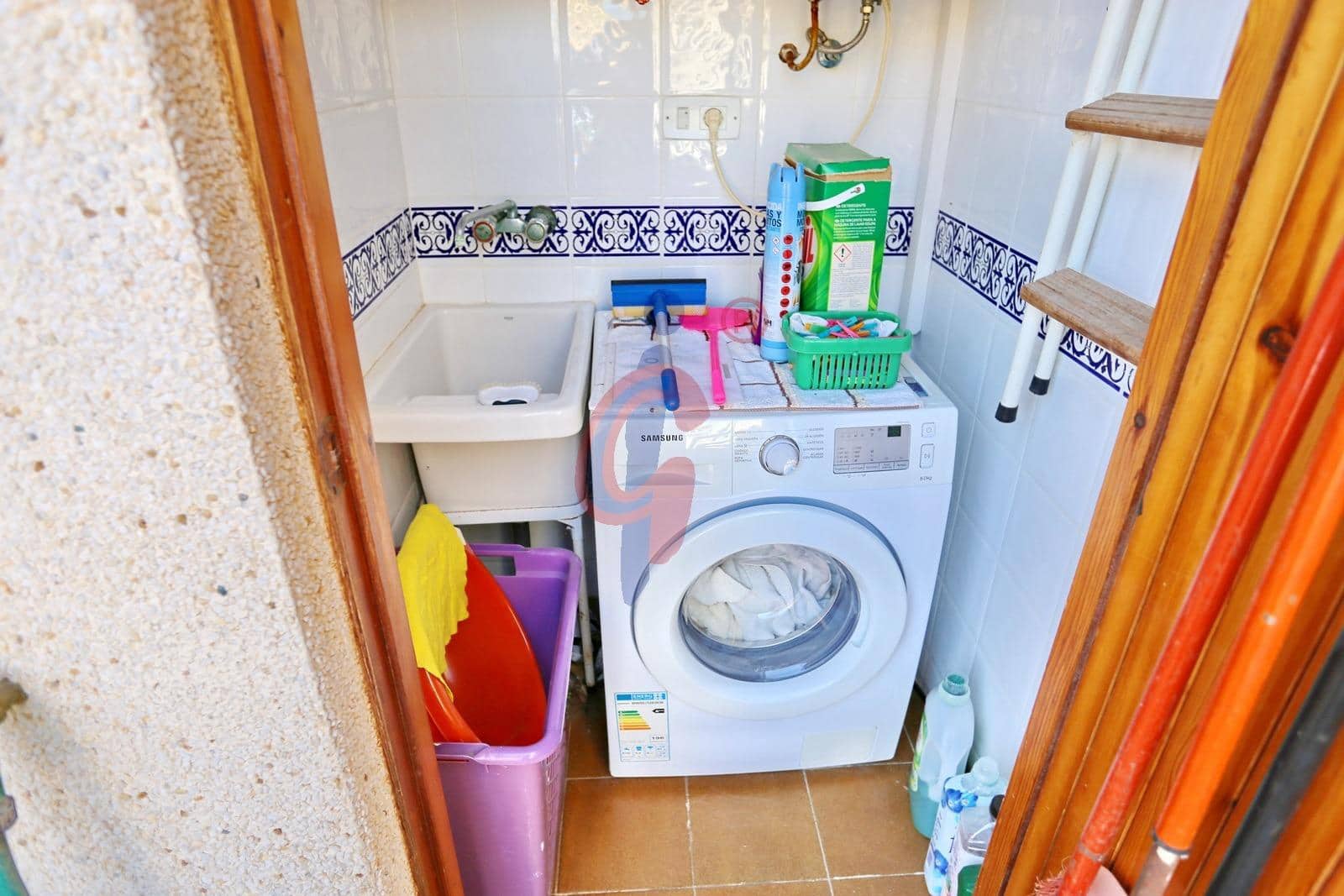 3 bedroom Penthouse for sale in Guardamar del Segura with garage - € 229,000 (Ref: 8568300)