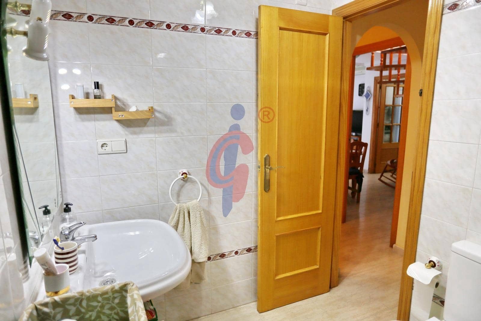 Apartamento de 2 habitaciones en Guardamar del Segura en venta con garaje - 174.990 € (Ref: 8755778)