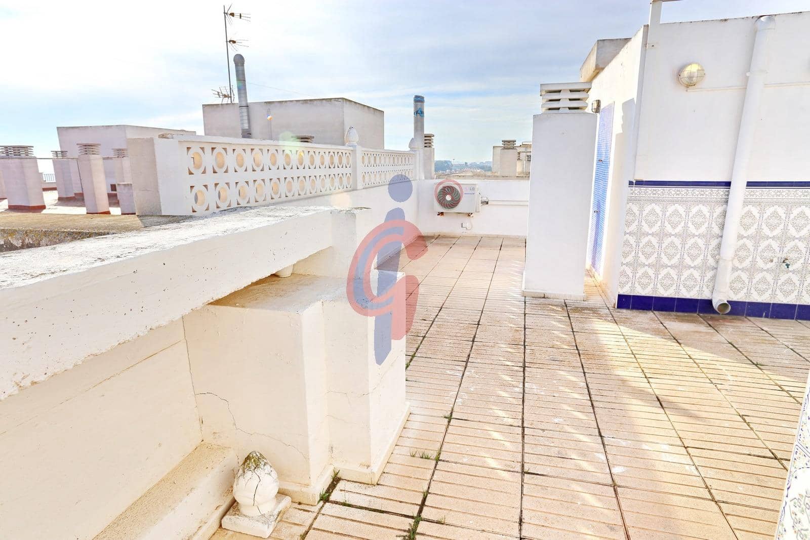 Apartamento de 2 habitaciones en Guardamar del Segura en venta con garaje - 174.990 € (Ref: 8755778)