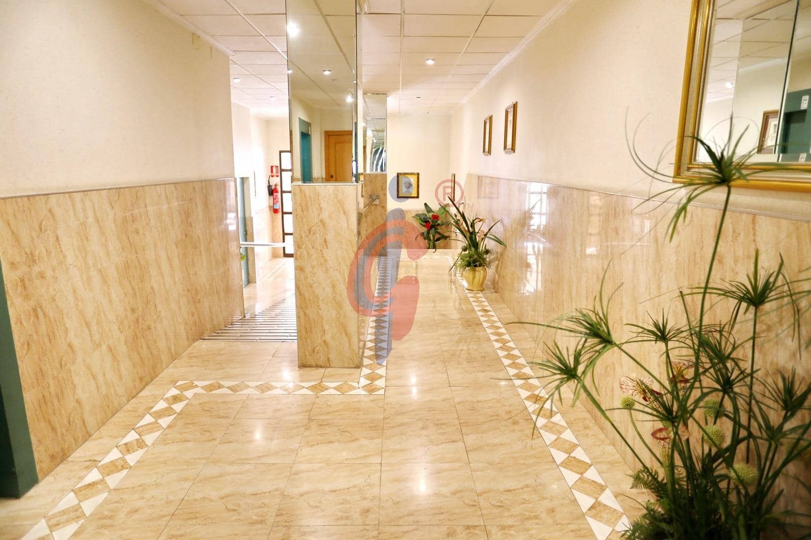 4 quarto Apartamento para venda em Guardamar del Segura com garagem - 315 000 € (Ref: 8827543)