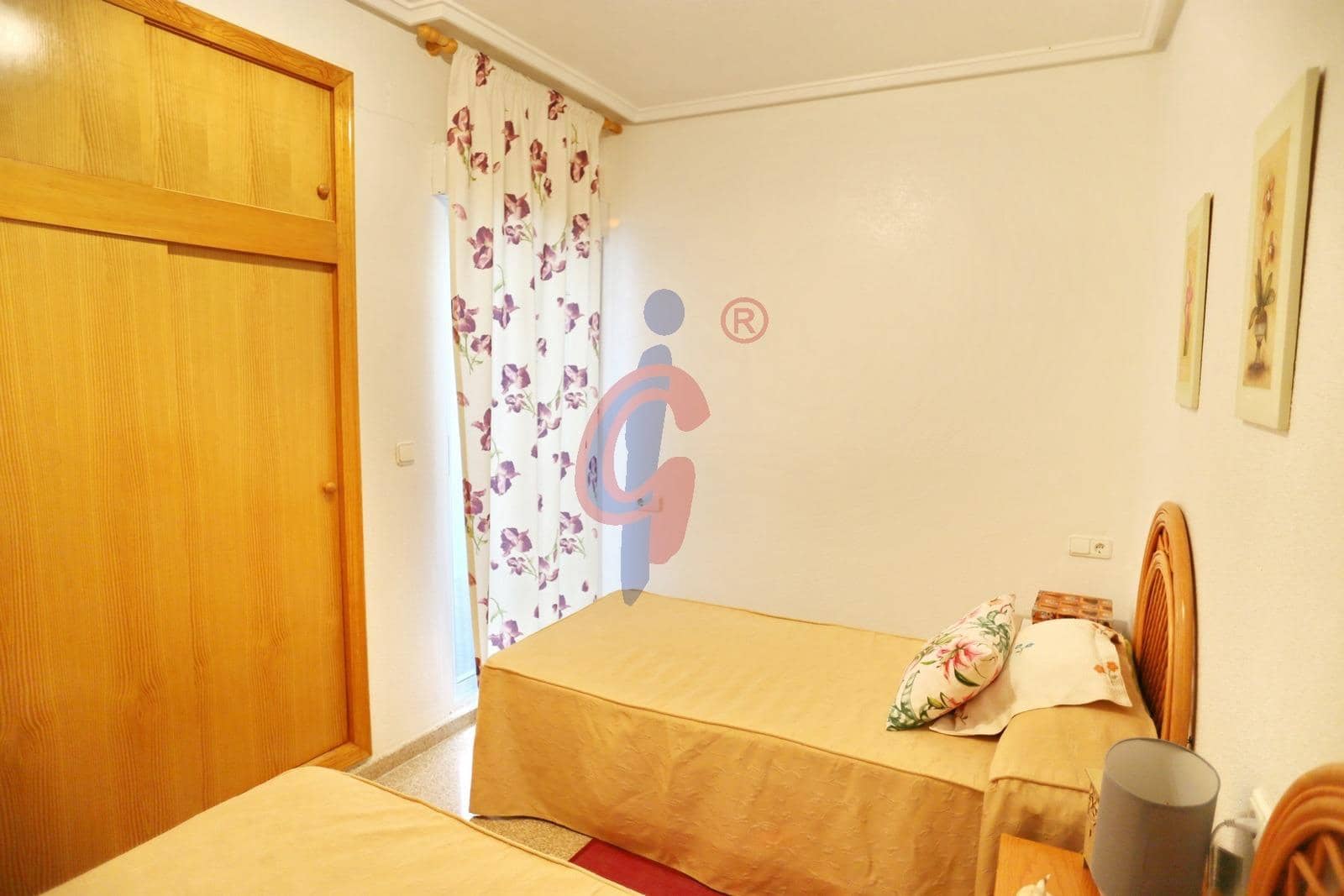 4 bedroom Apartment for sale in Guardamar del Segura with garage - € 315,000 (Ref: 8827543)