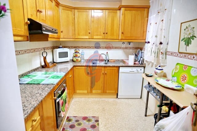 4 slaapkamer Appartement te koop in Zona Pueblo, Guardamar del Segura met garage - € 315.000 (Ref: 8827543)