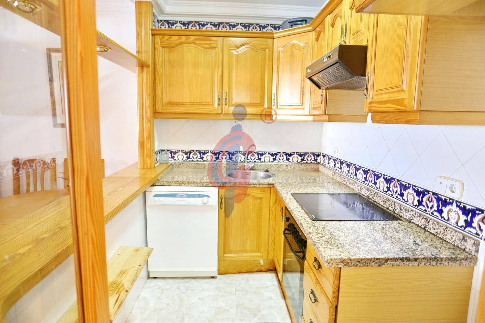 3 soveværelse Rækkehus til salg i Guardamar del Segura med garage - € 220.000 (Ref: 8834699)