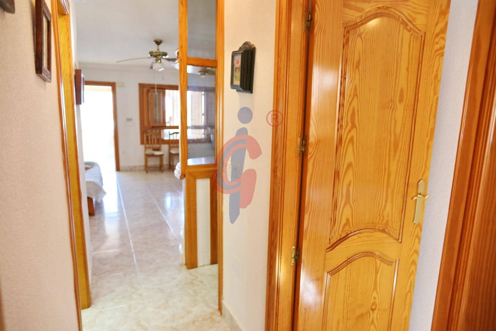 3 soveværelse Rækkehus til salg i Guardamar del Segura med garage - € 220.000 (Ref: 8834699)