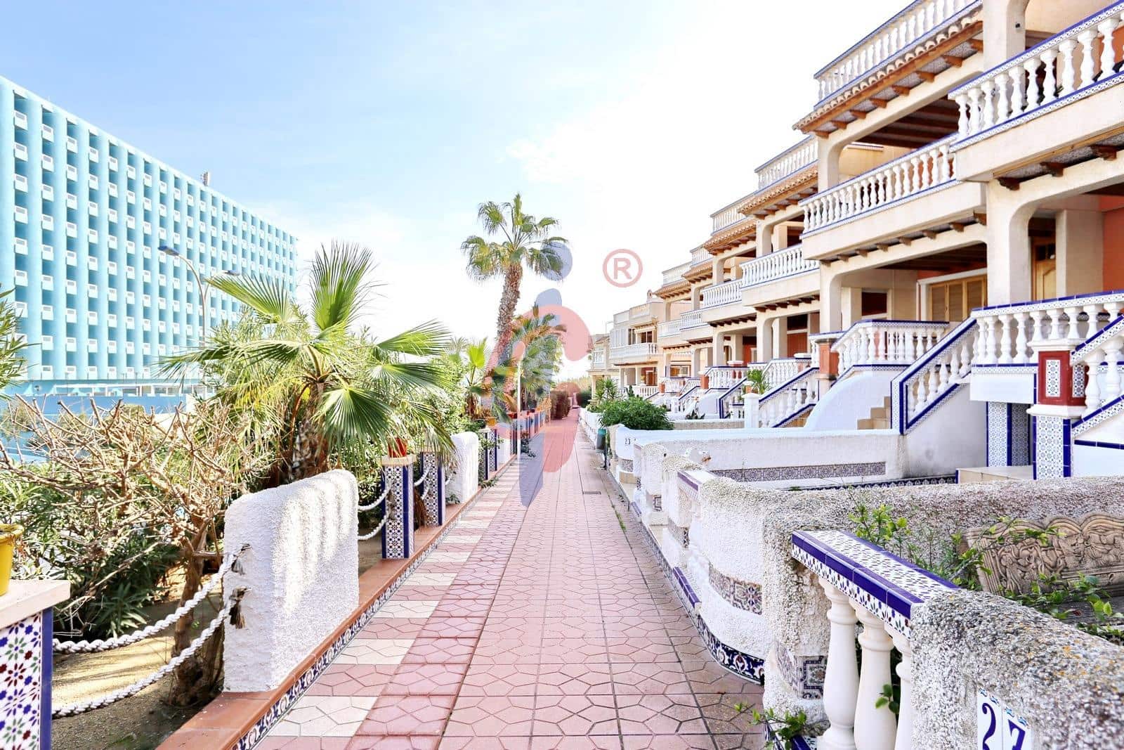 3 soveværelse Rækkehus til salg i Guardamar del Segura med garage - € 220.000 (Ref: 8834699)