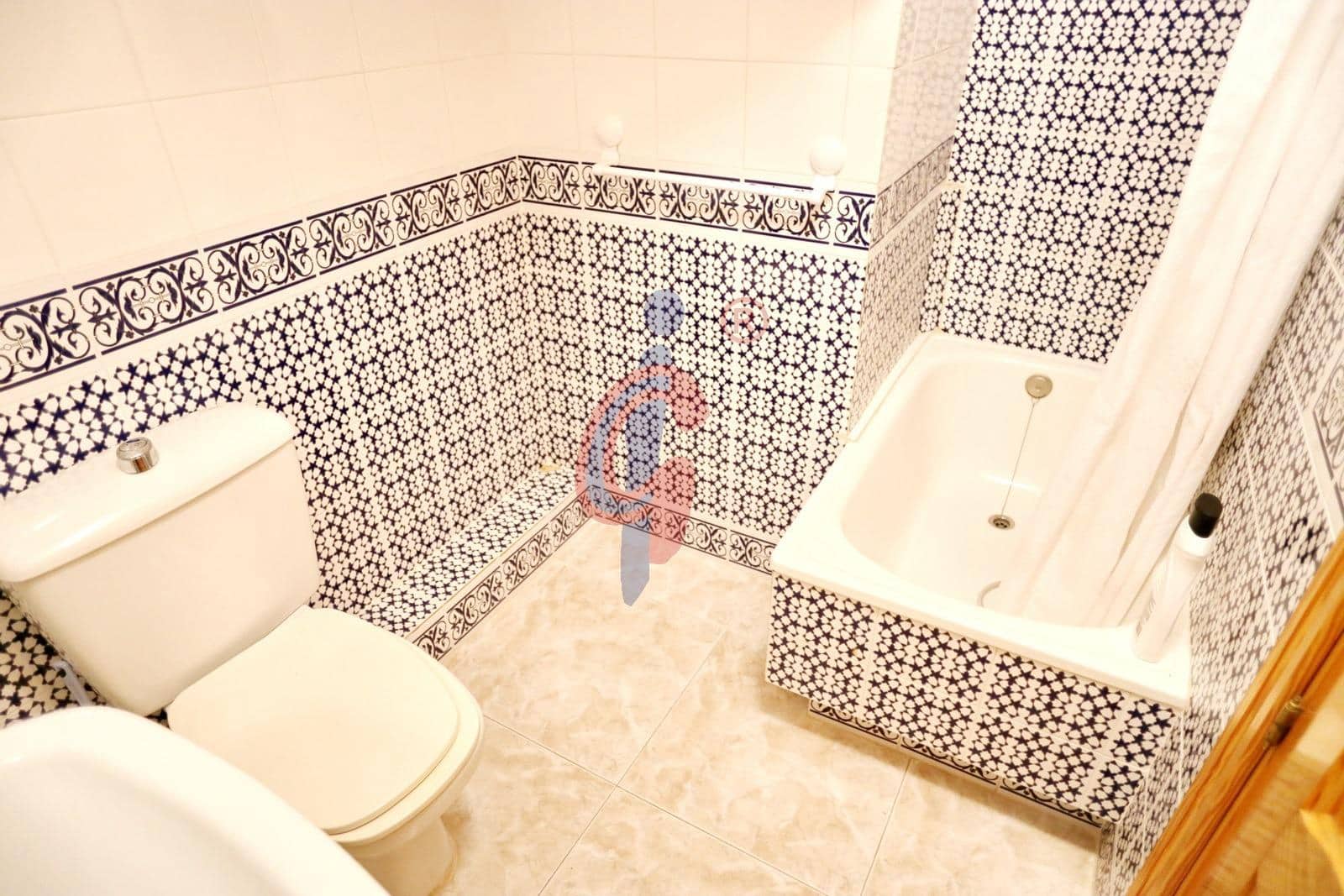 3 soveværelse Rækkehus til salg i Guardamar del Segura med garage - € 220.000 (Ref: 8834699)