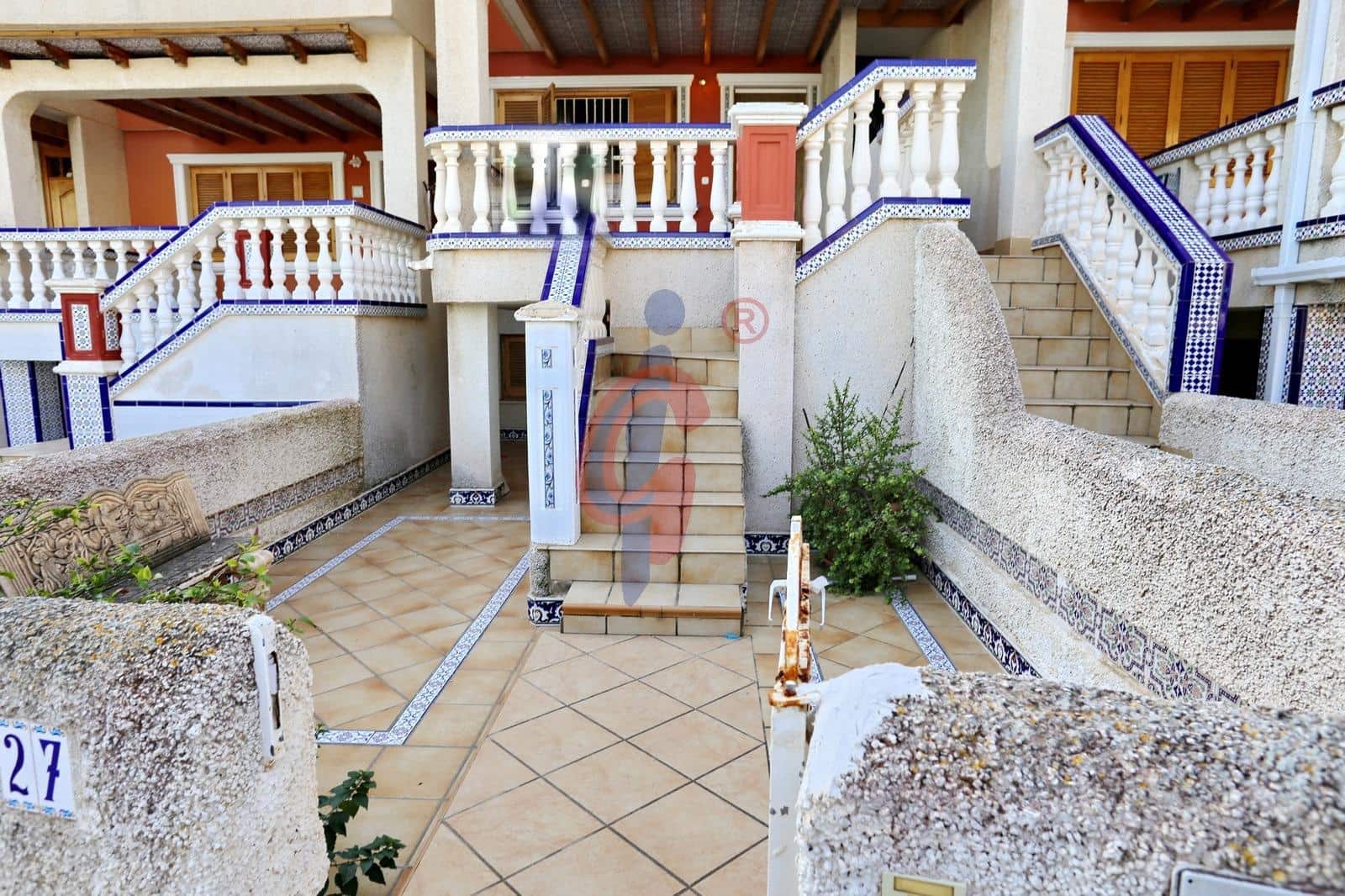 3 soveværelse Rækkehus til salg i Guardamar del Segura med garage - € 220.000 (Ref: 8834699)