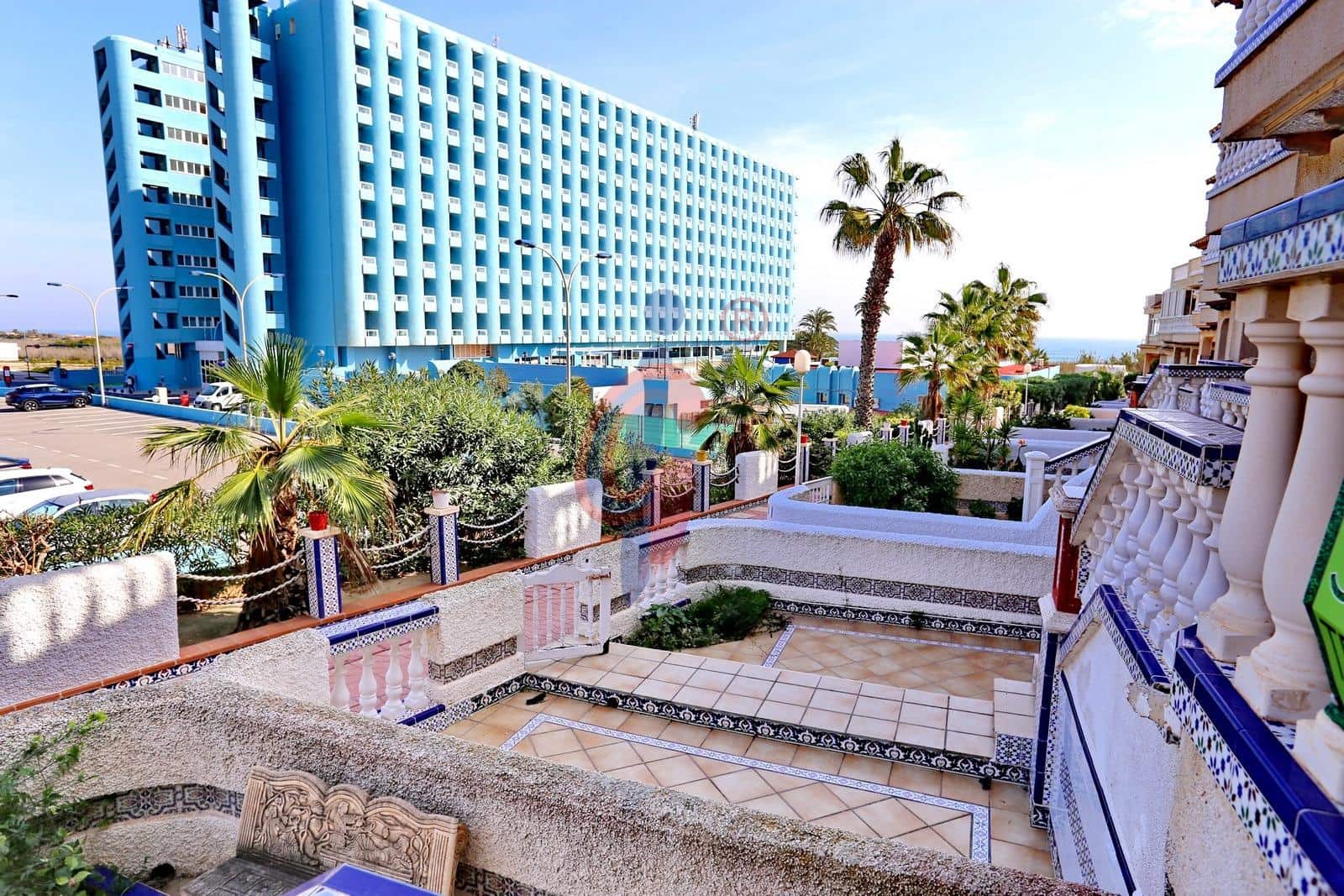 3 soveværelse Rækkehus til salg i Guardamar del Segura med garage - € 220.000 (Ref: 8834699)