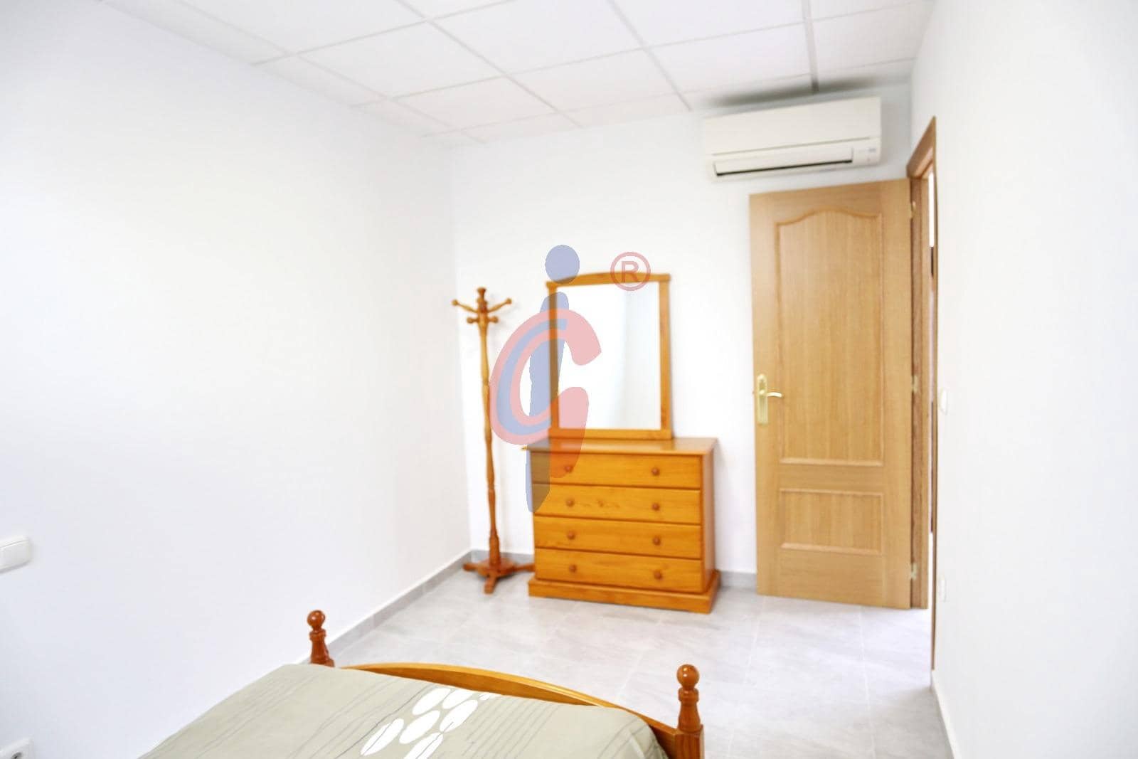 Chalet de 4 habitaciones en San Fulgencio en venta con garaje - 400.000 € (Ref: 8834700)