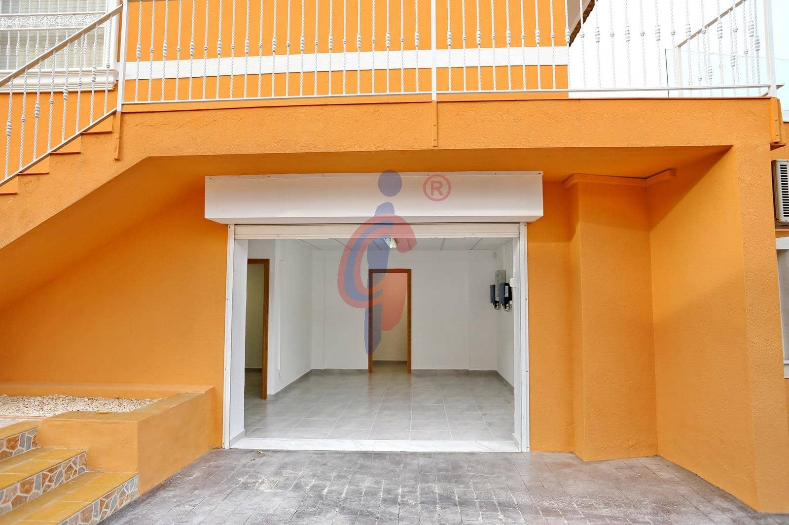 Chalet de 4 habitaciones en San Fulgencio en venta con garaje - 400.000 € (Ref: 8834700)