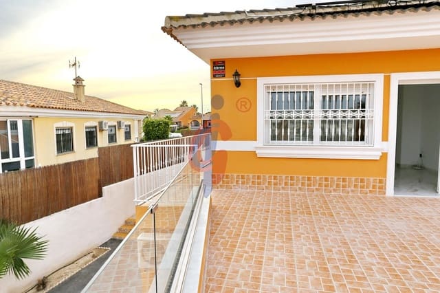 4 quarto Moradia para venda em San Fulgencio com garagem - 400 000 € (Ref: 8834700)