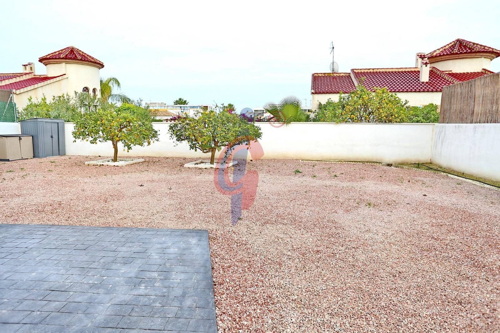 Chalet de 4 habitaciones en San Fulgencio en venta con garaje - 400.000 € (Ref: 8834700)