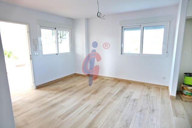 2 soveværelse Lejlighed til salg i Puerto Deportivo, Guardamar del Segura med swimmingpool - € 199.900 (Ref: 8841053)