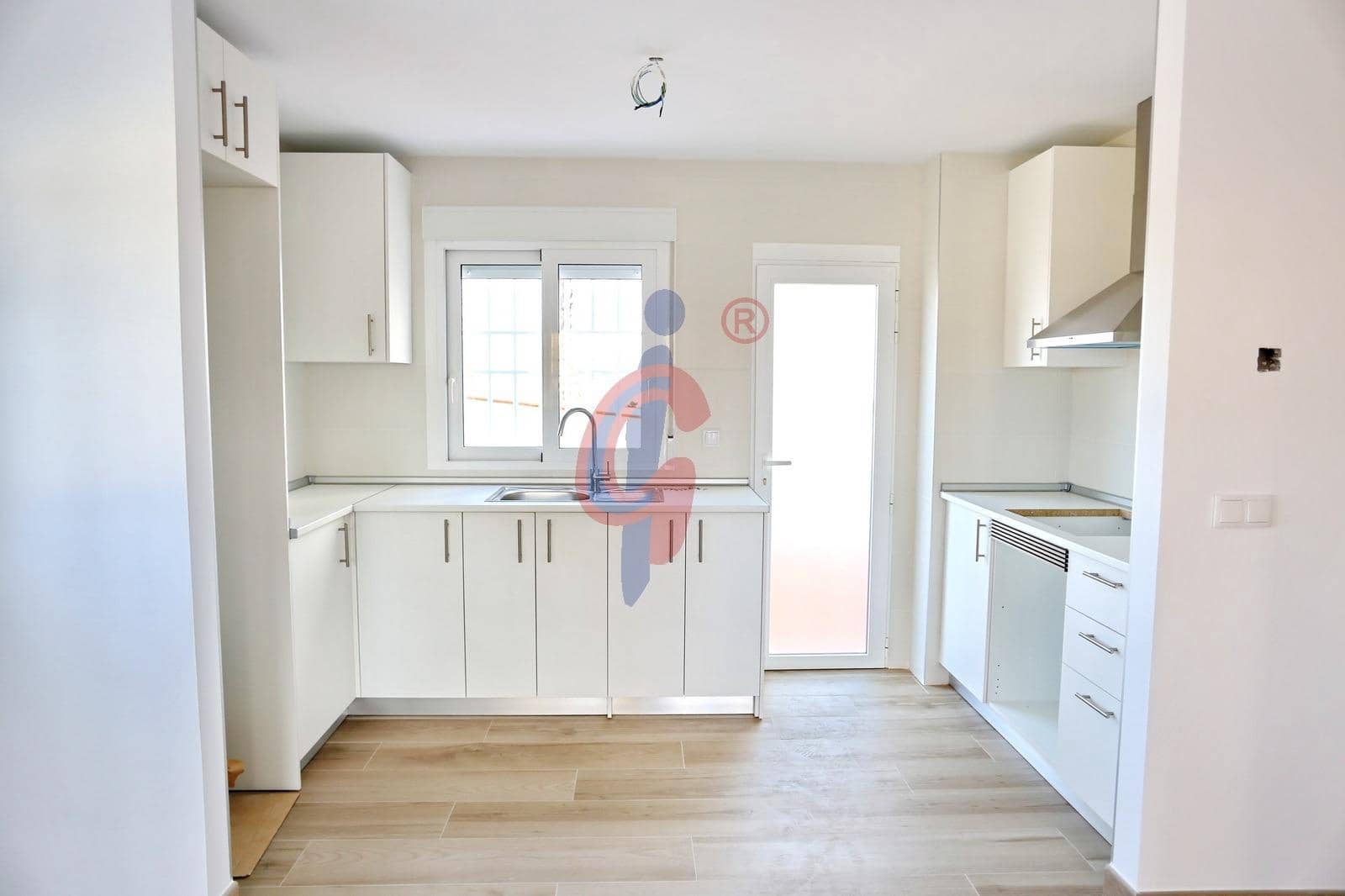 2 quarto Apartamento para venda em Guardamar del Segura com piscina - 199 900 € (Ref: 8841053)