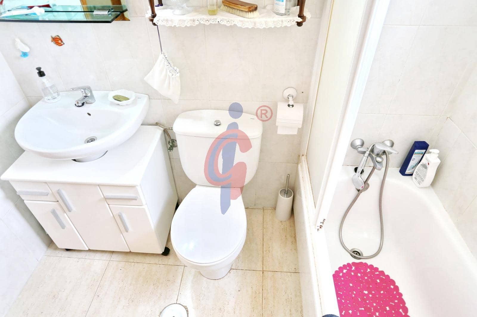 2 soveværelse Lejlighed til salg i Guardamar del Segura med swimmingpool - € 129.950 (Ref: 8865086)